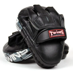 Twins Focus Mitts / PML-10 / Black -Thaiboxingstore Store TWS PML 10 3